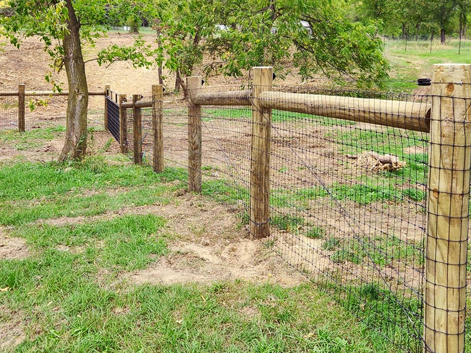 Cattle Fence Contractor in Madison Wisconsin