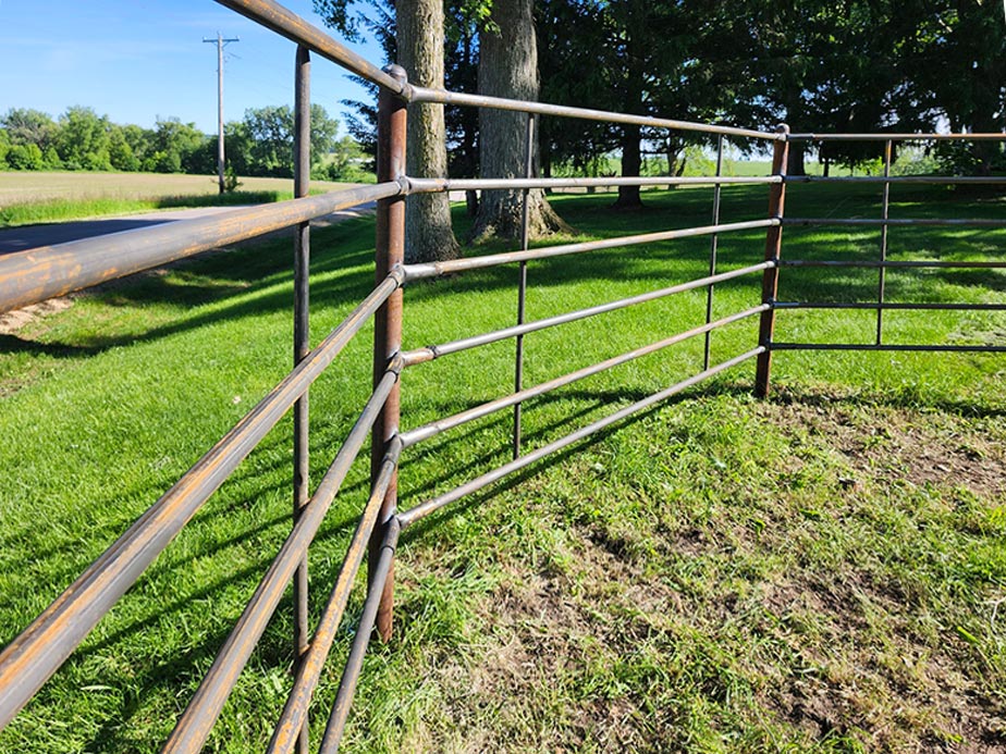 Continuous farm fence company serving Madison Wisconsin