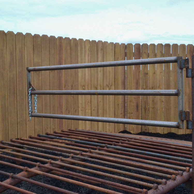 Fence and gate work in Stockton, Illinois