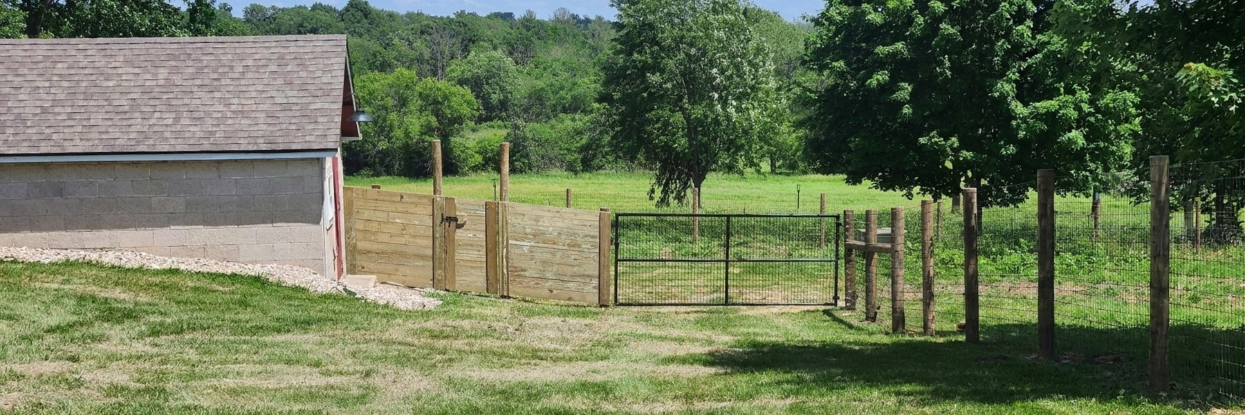 Fence installation in Stockton, Illinois